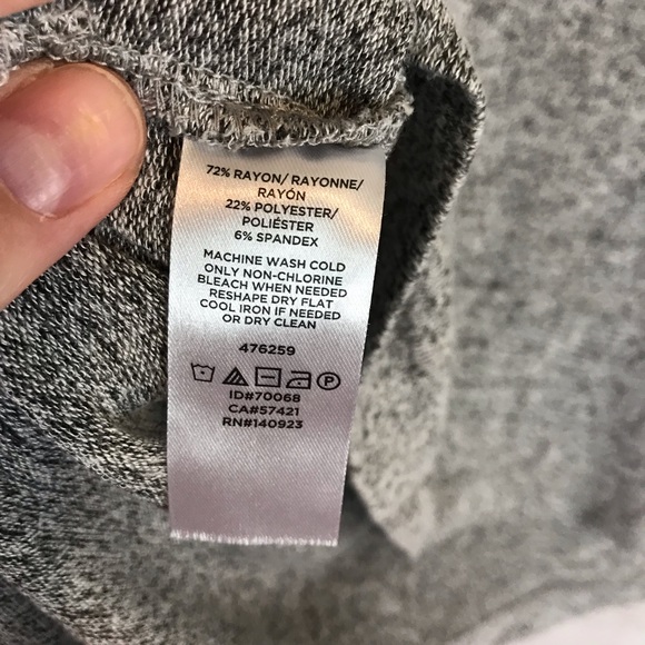 Lou & Grey super soft cowl neck sleeveless sweater - Picture 3 of 4